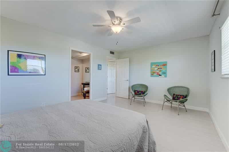 公寓 在 Fort Lauderdale, Florida 11622946