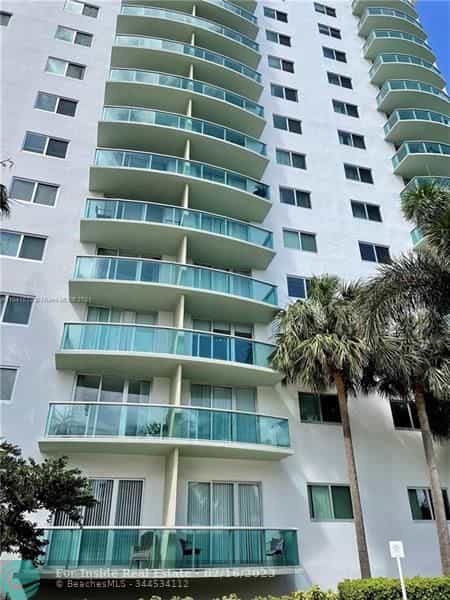 公寓 在 Golden Beach, 佛羅里達 11622957