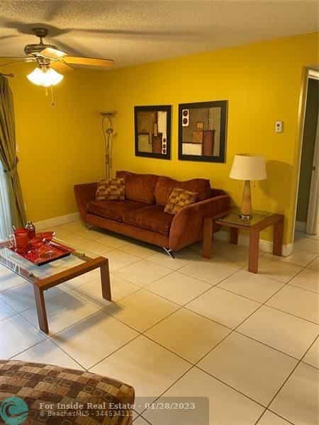 House in Sabal Palms Estates, Florida 11622980