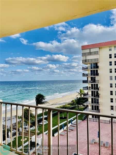 Condominium in Hillsboro-strand, Florida 11622987