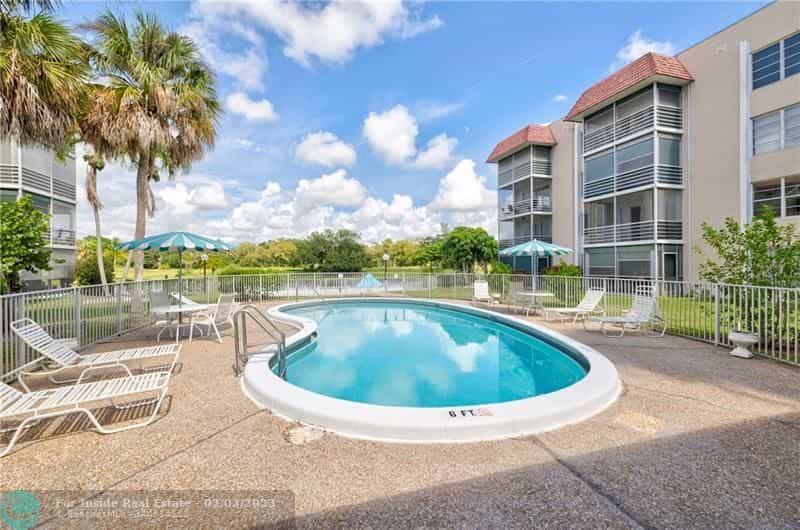 Condominium dans Lauderhill, Floride 11622989