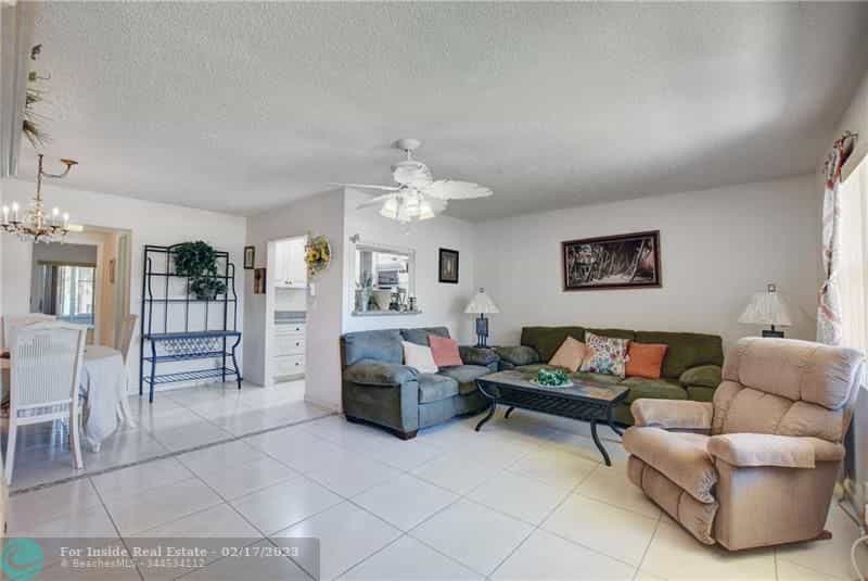 Condominium in Century Village, Florida 11623005