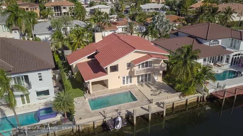 House in Sunny Isles Beach, Florida 11623023