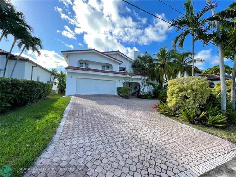 Huis in Sunny Isles-strand, Florida 11623023