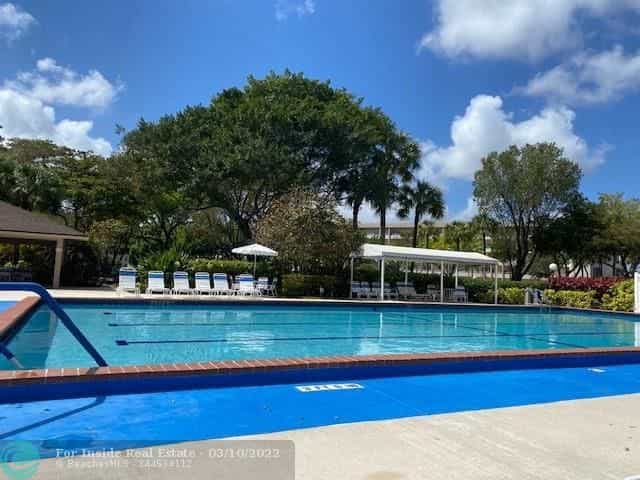 Condominium in Pompano Beach, Florida 11623038