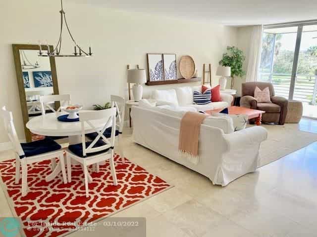 公寓 在 Pompano Beach, Florida 11623038