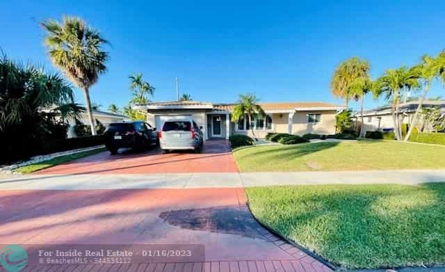 House in Pompano Beach, Florida 11623041