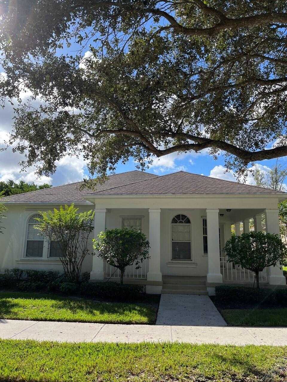 House in Jupiter, Florida 11623068