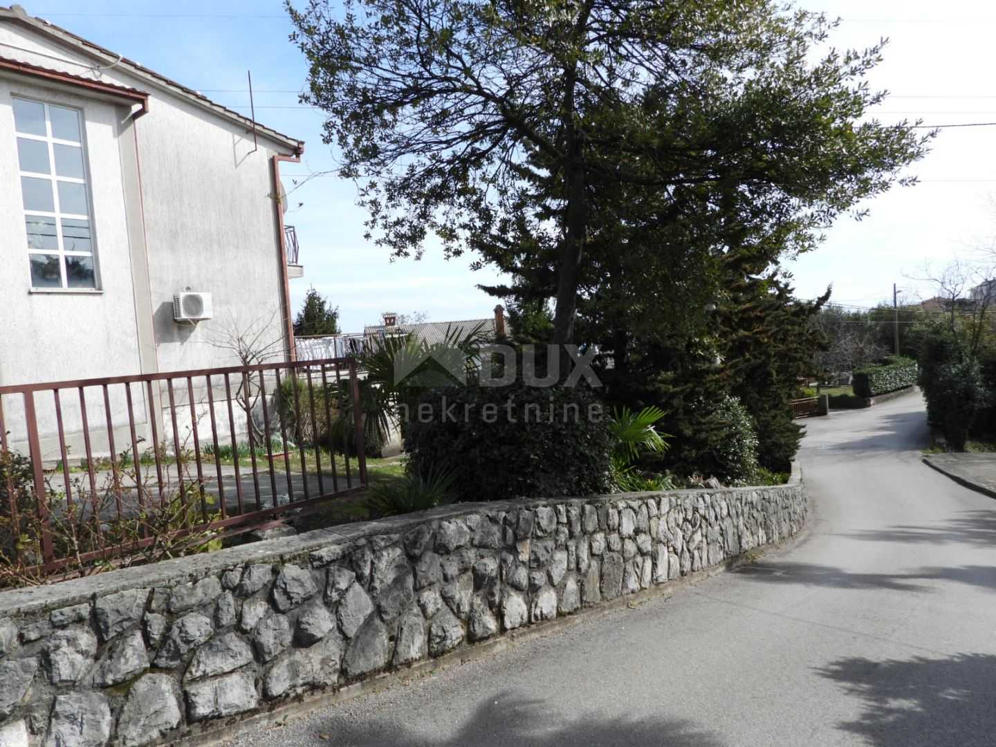 بيت في Pobri, Primorsko-goranska županija 11623178