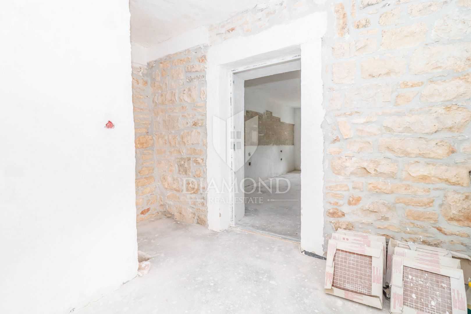 House in Rovinj, Istria County 11623847