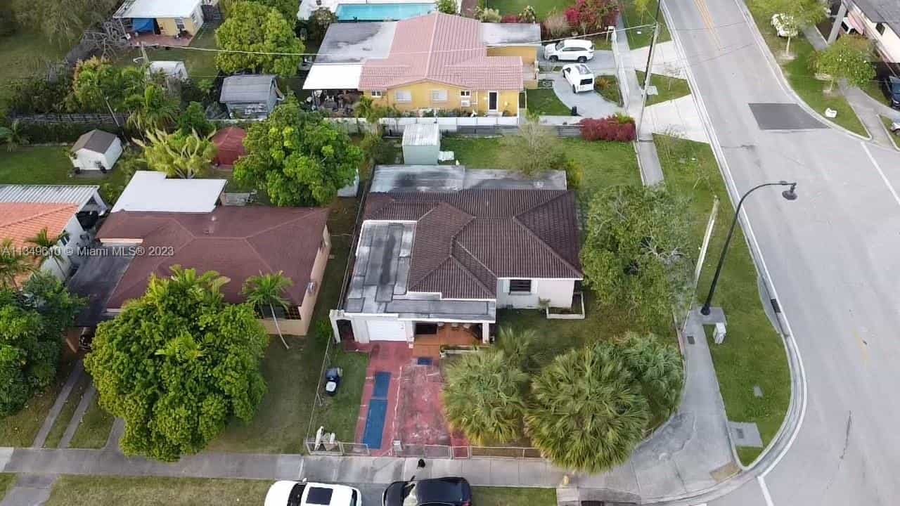 Будинок в Miami, Florida 11623942