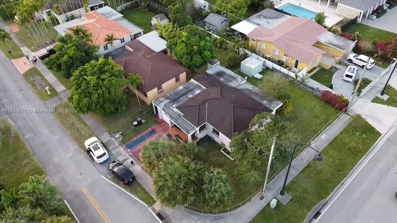 Huis in West Miami, Florida 11623942