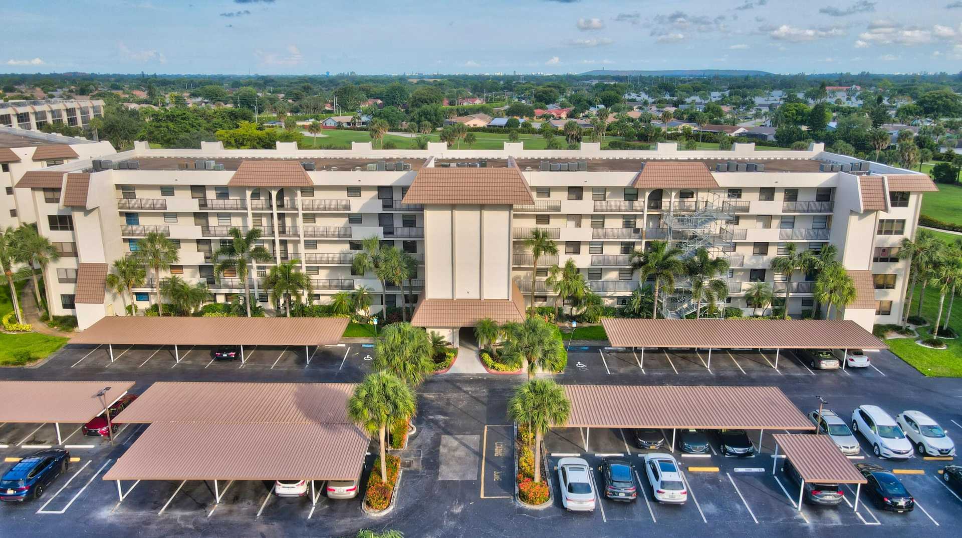 Condominium in Sandalfoot Cove, Florida 11623971