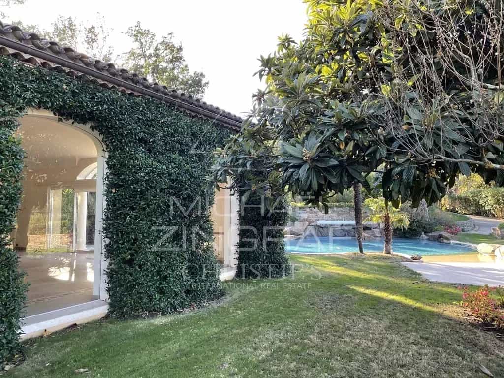Other in Grimaud, Provence-Alpes-Cote d'Azur 11624076