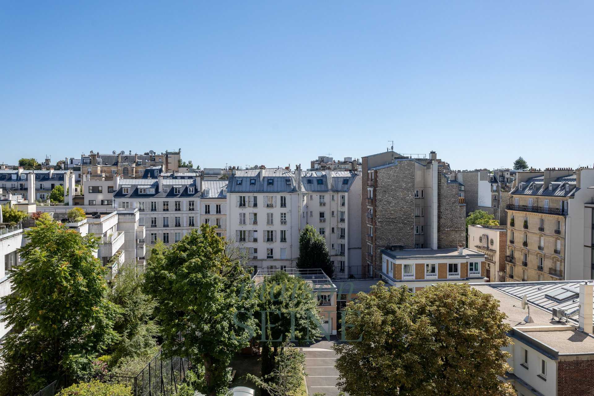 Condominium in Neuilly-sur-Seine, Hauts-de-Seine 11624116