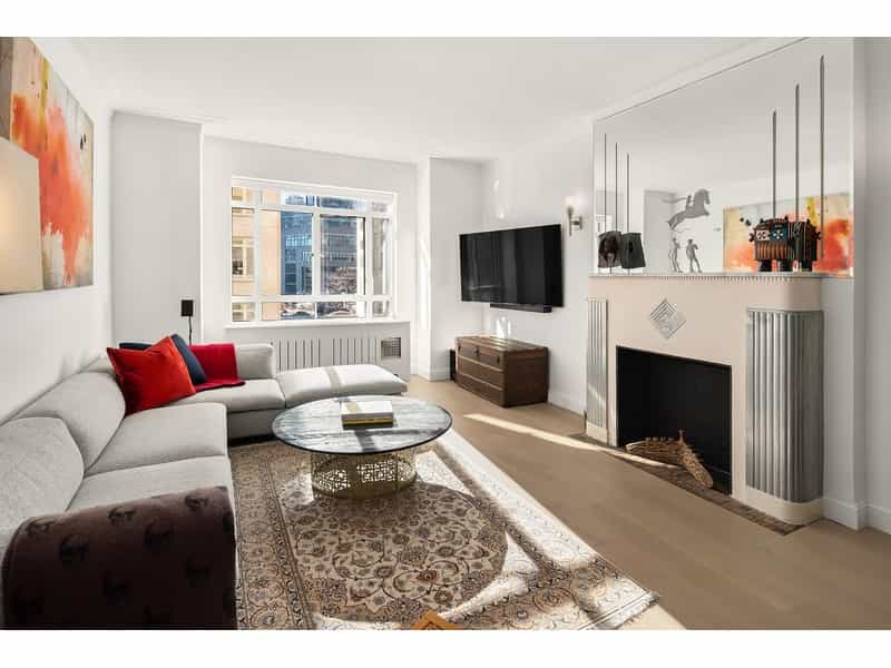 Condominium in Manhattan, New York 11625073