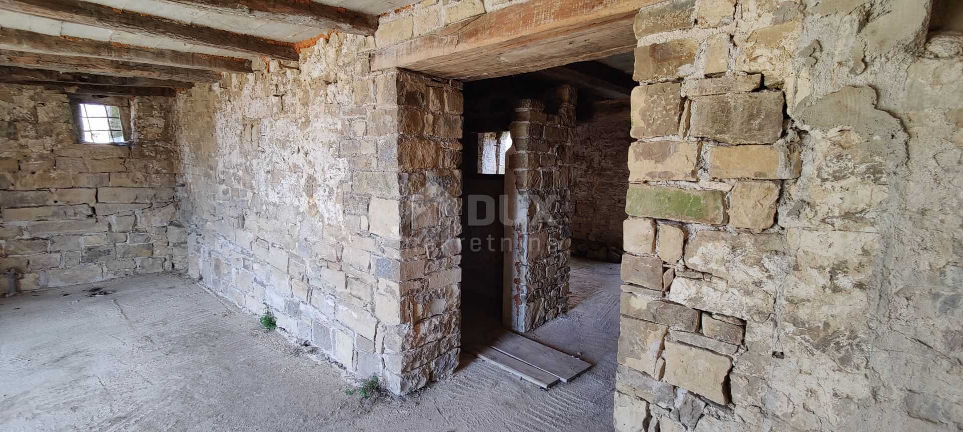 房子 在 Motovun, Istria County 11625135