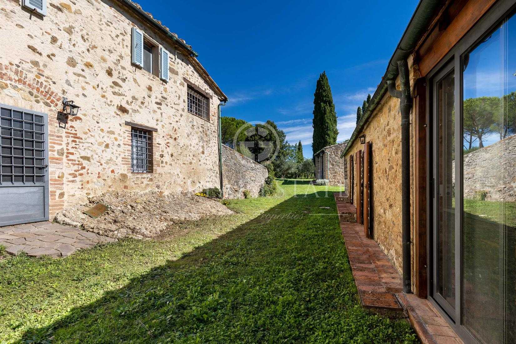 بيت في Radicondoli, Tuscany 11625273