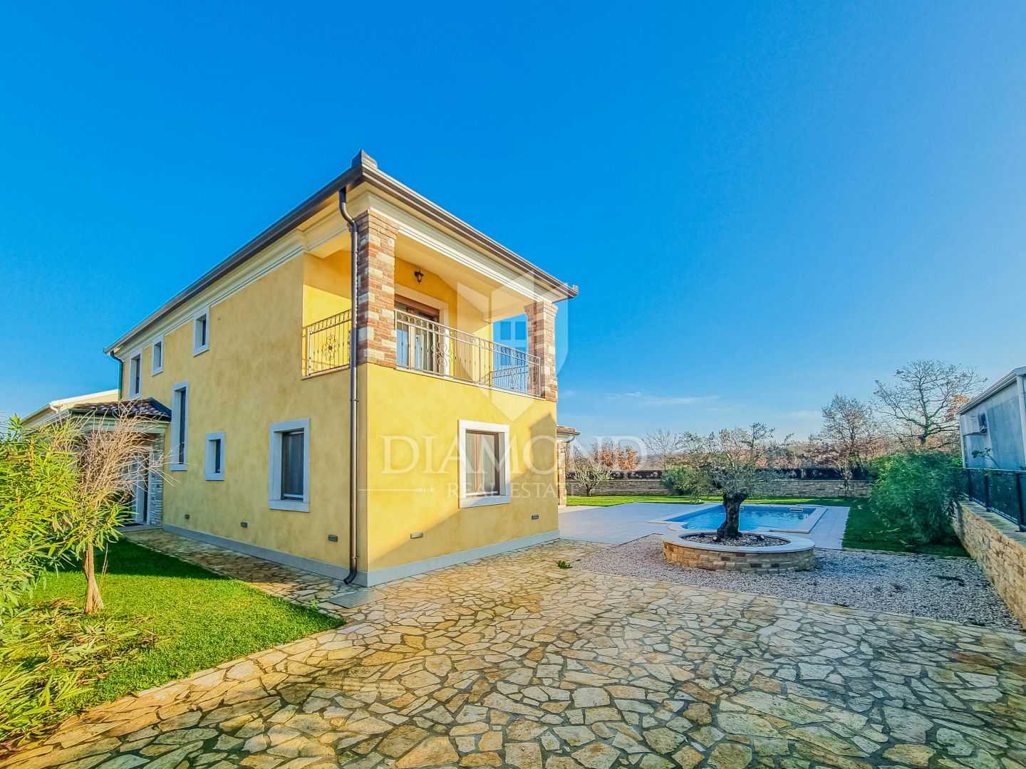 σπίτι σε Kaštel, Istria County 11625505