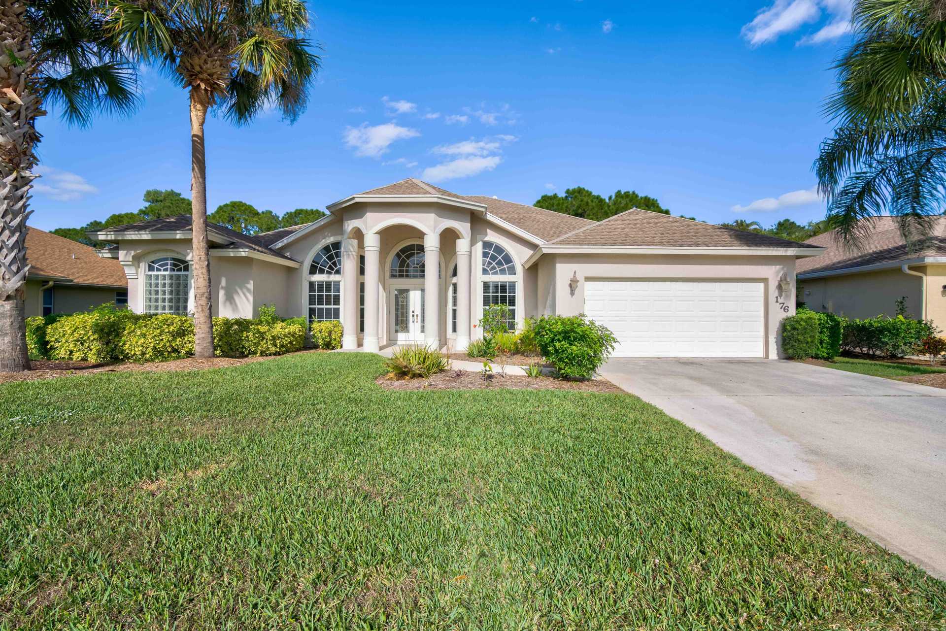 House in Port St. Lucie, Florida 11625595