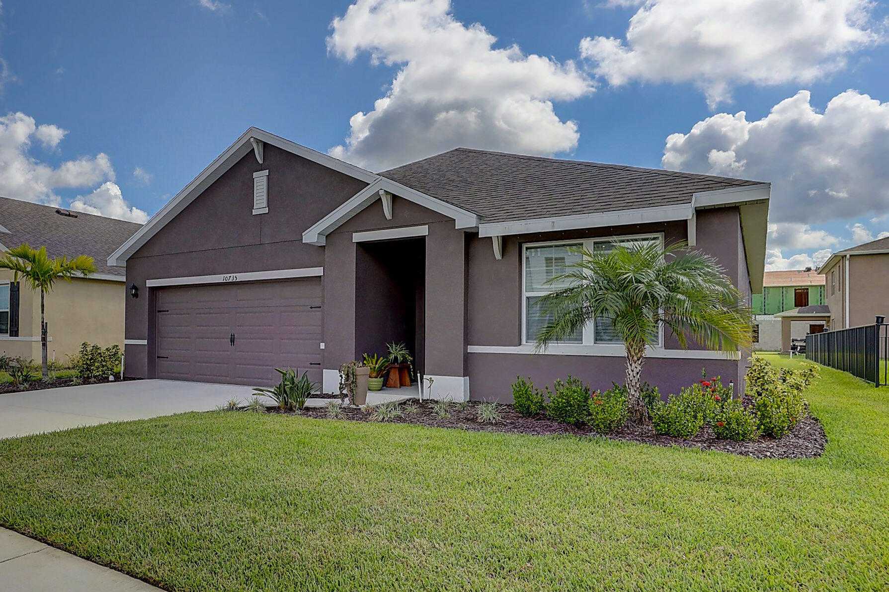 House in Port St. Lucie, Florida 11625599