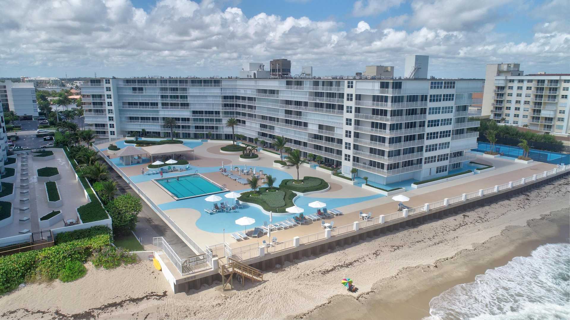 Condominium in Palm Beach, Florida 11625613