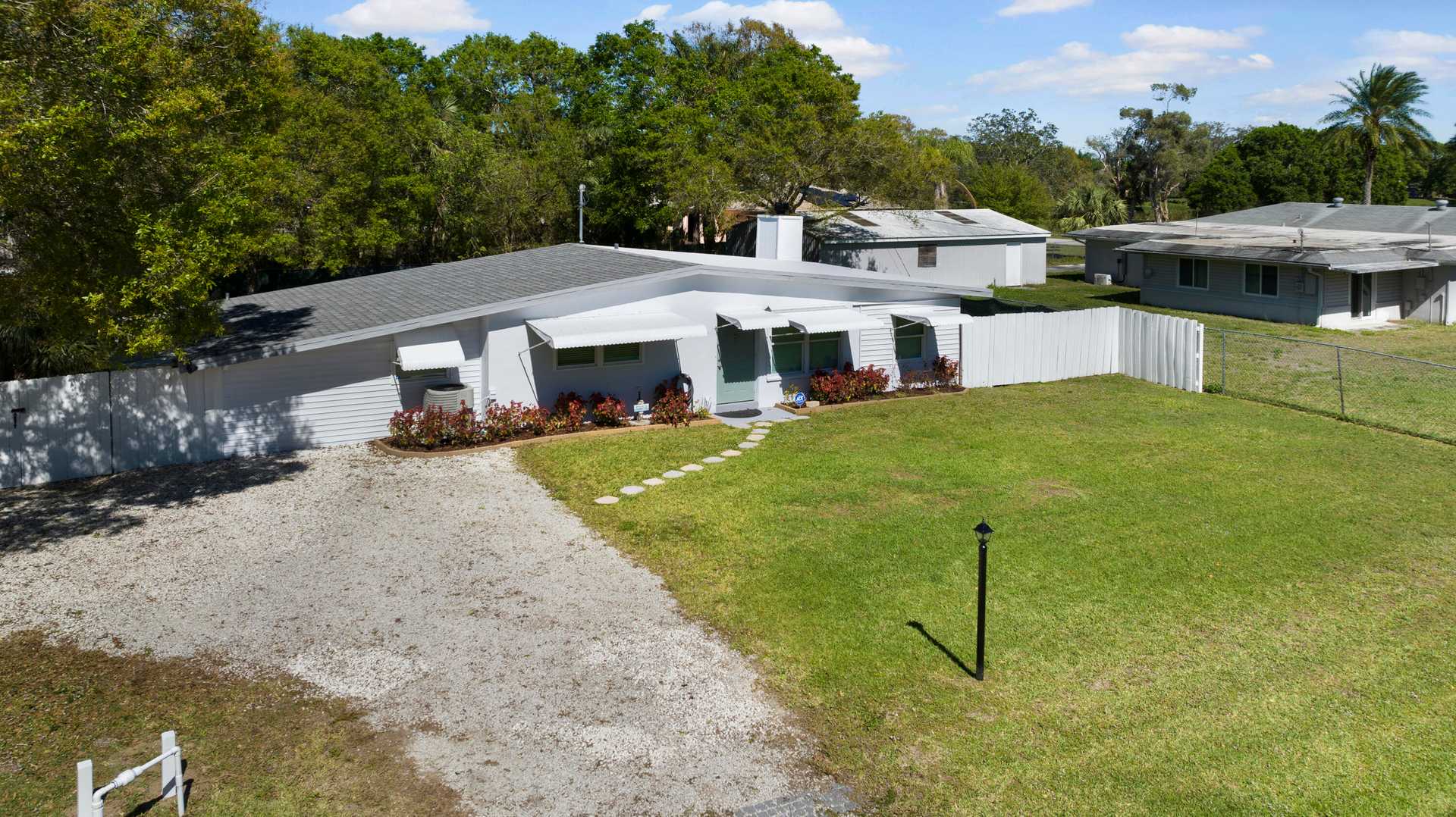 House in Viking, Florida 11625634