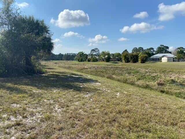 Commercial in Port St. Lucie, Florida 11625640