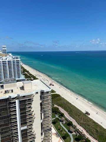 House in Miami, Florida 11625683