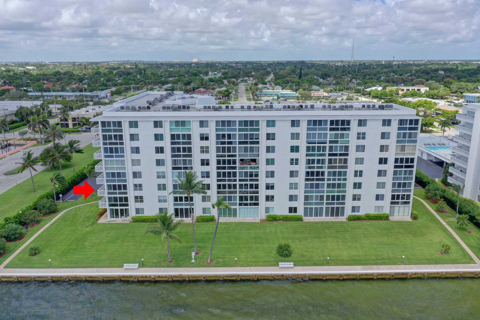 Condominium in Meerpark, Florida 11625715