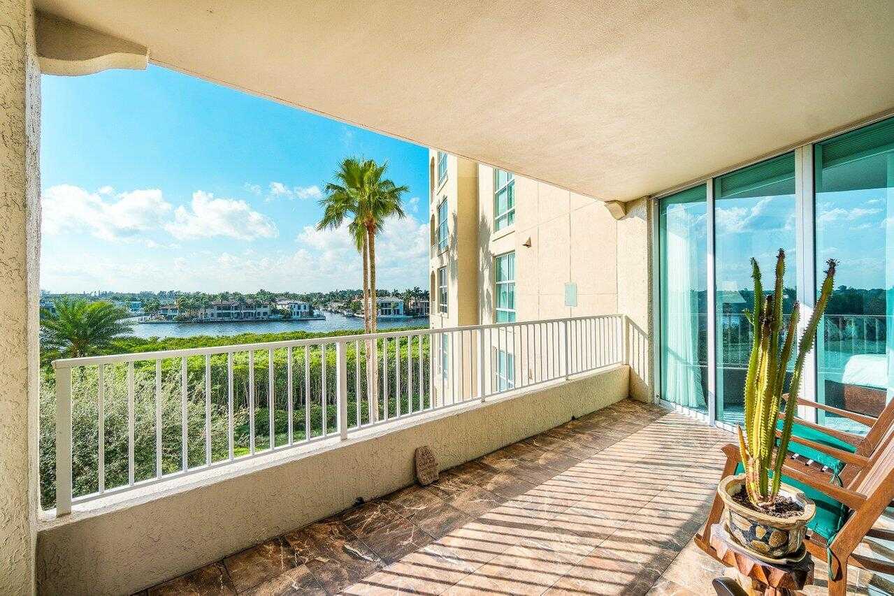 Condominium in Highland Beach, Florida 11625716
