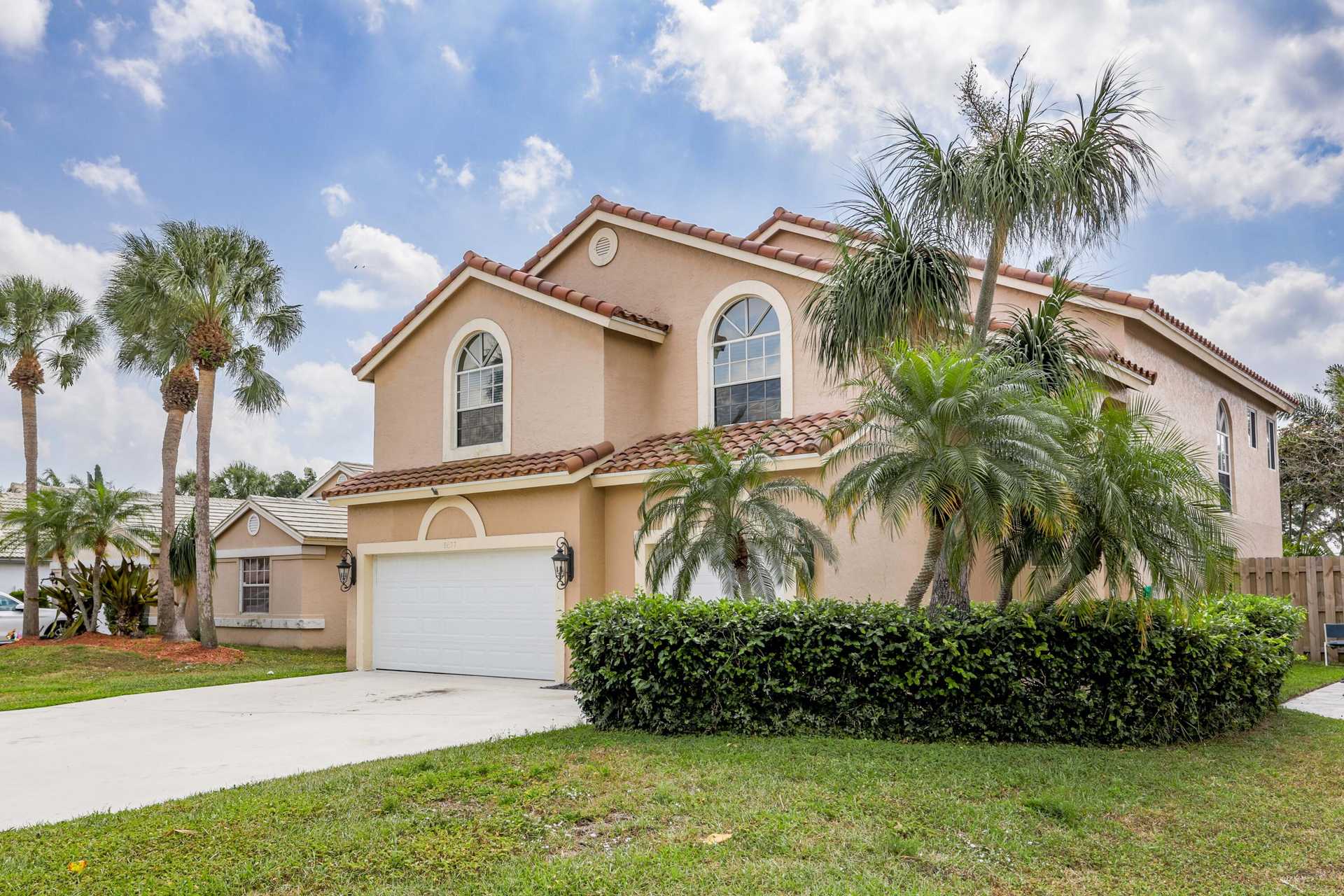 House in Aberdeen, Florida 11625807