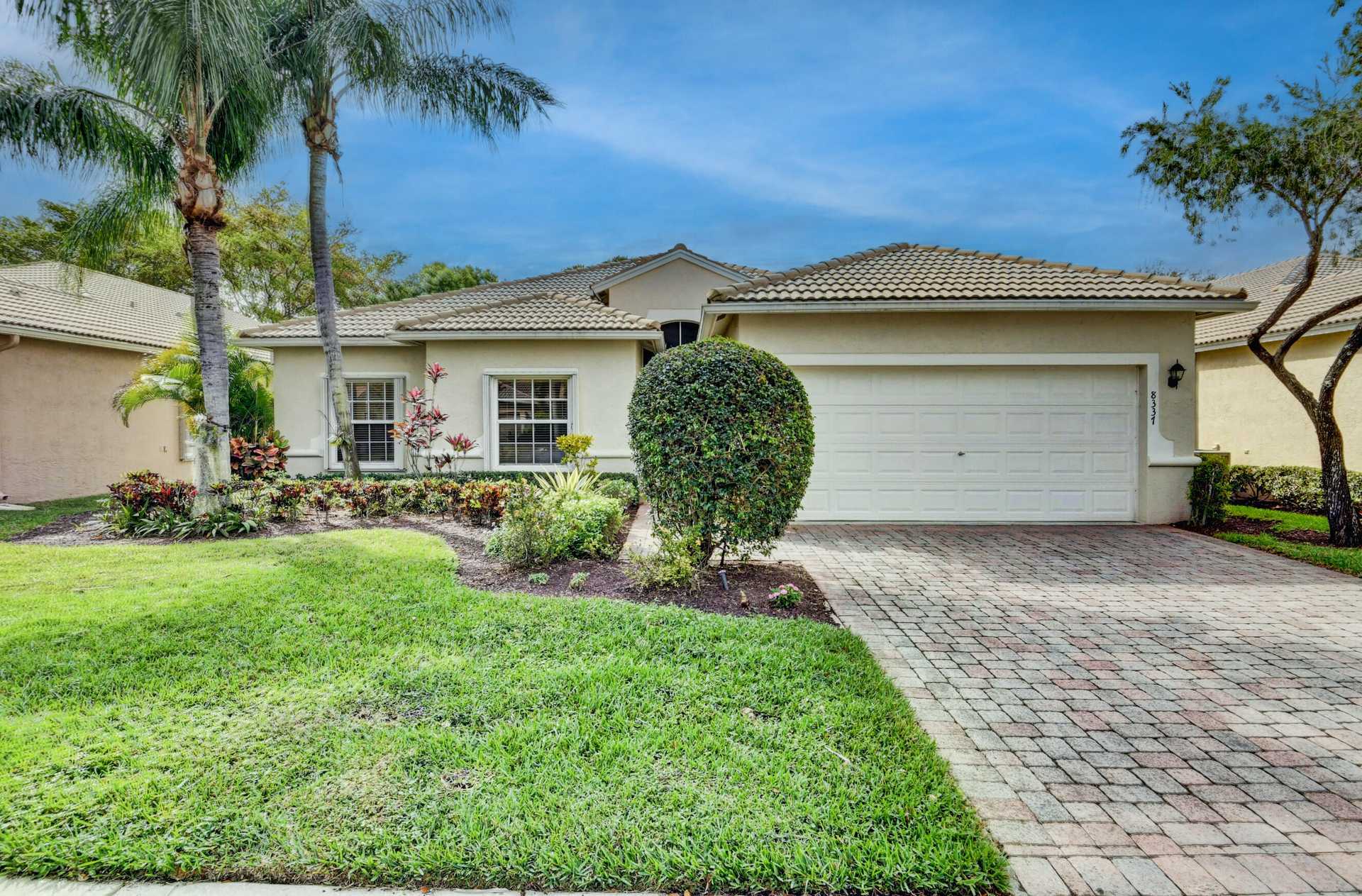 House in Aberdeen, Florida 11625830