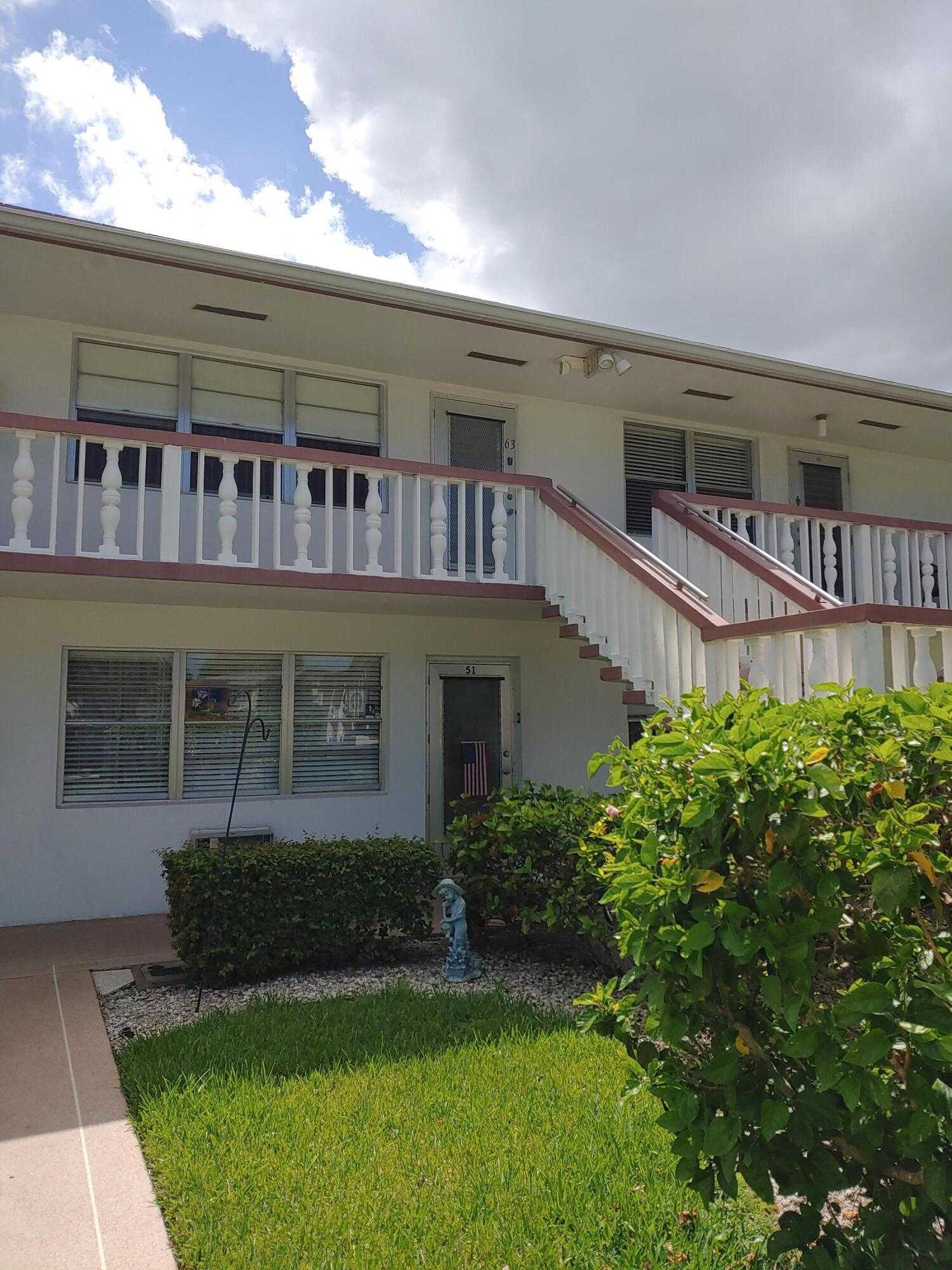 Condominium dans Village du siècle, Floride 11625832