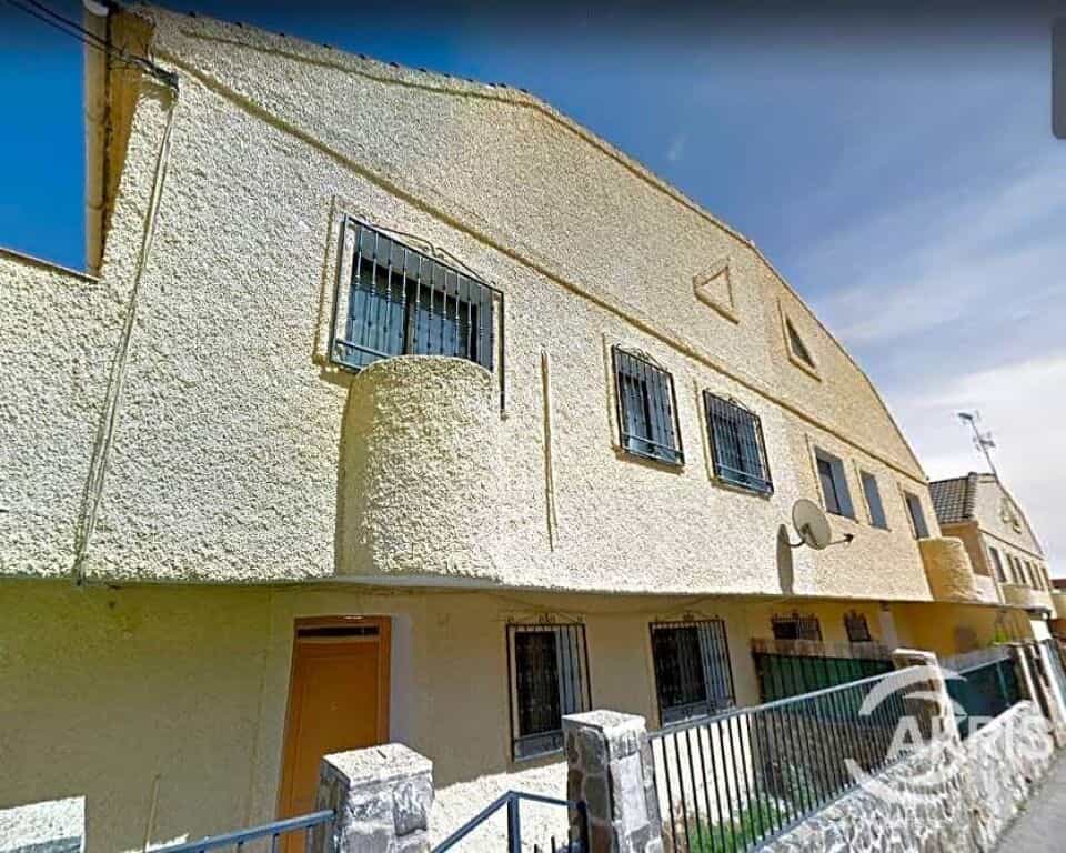 Будинок в Sesena, Castille-La Mancha 11625939