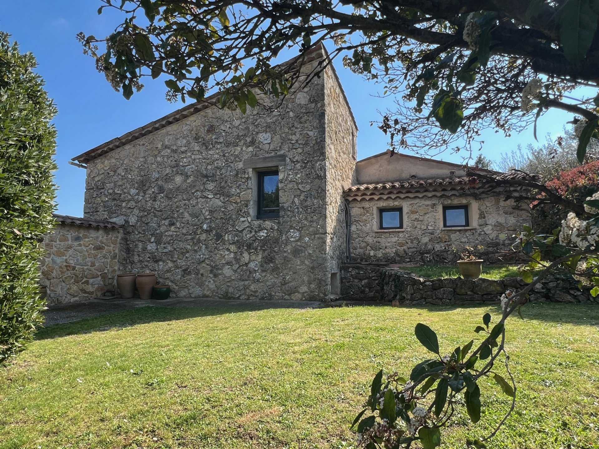 Hus i Valbonne, Provence-Alpes-Cote d'Azur 11625995
