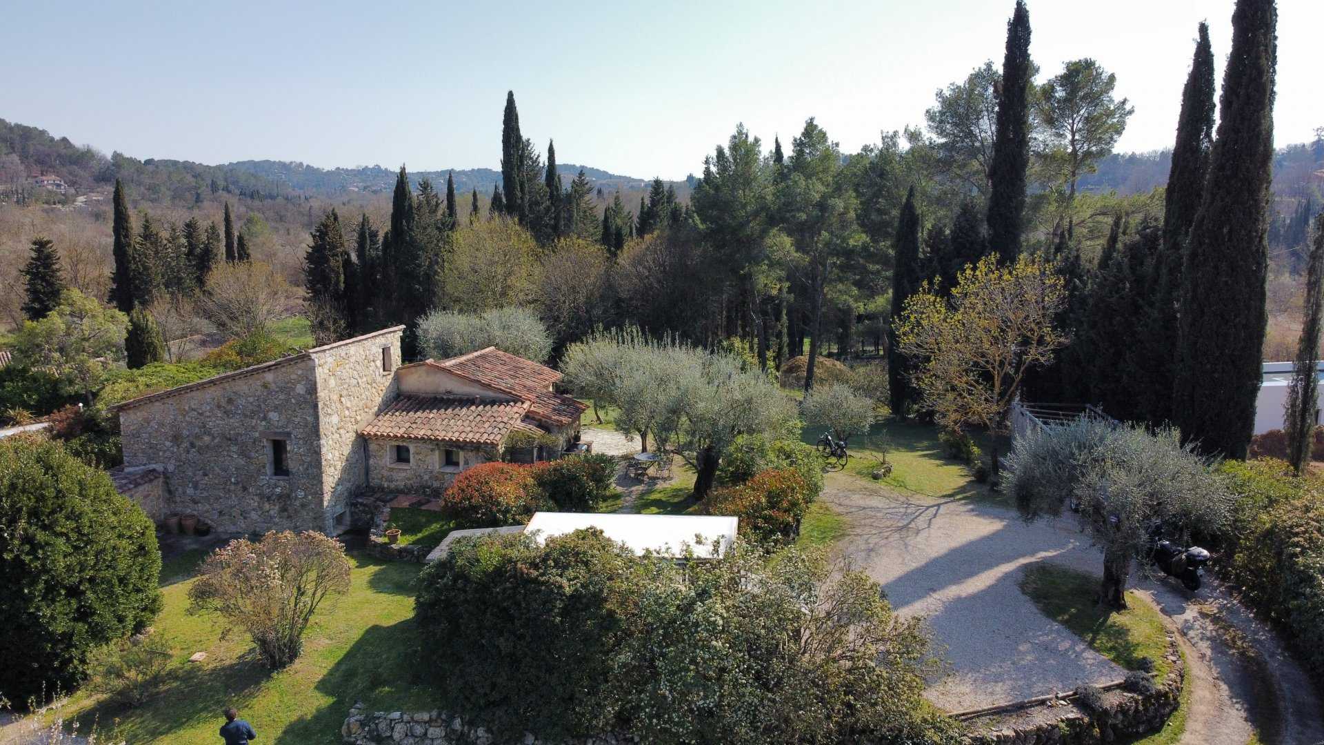 Rumah di Valbonne, Provence-Alpes-Cote d'Azur 11625995