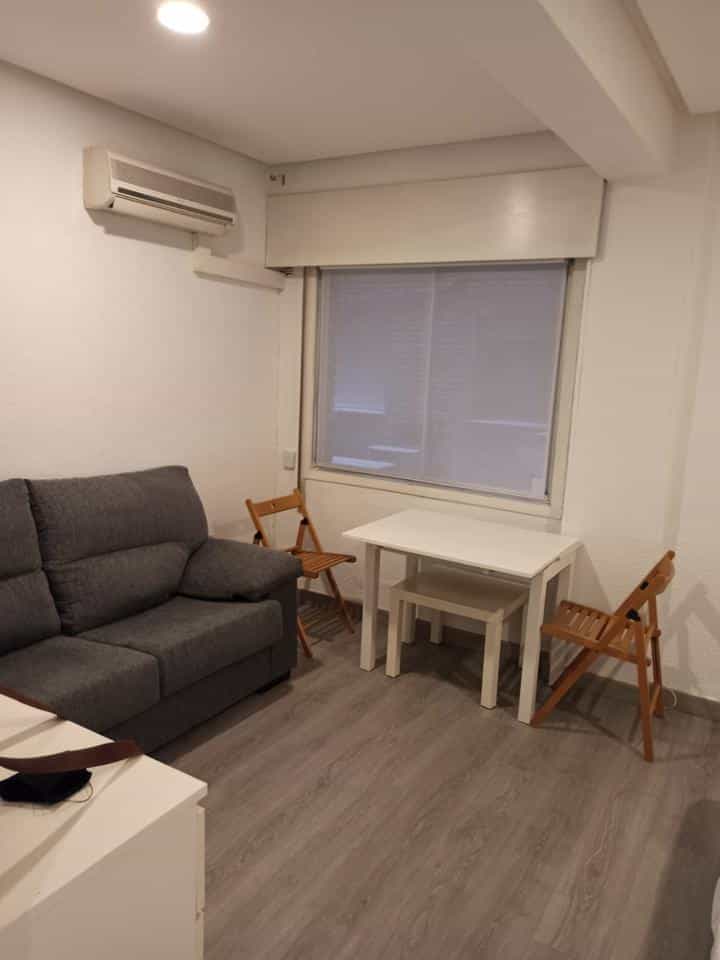 公寓 在 Madrid, Comunidad de Madrid 11626131