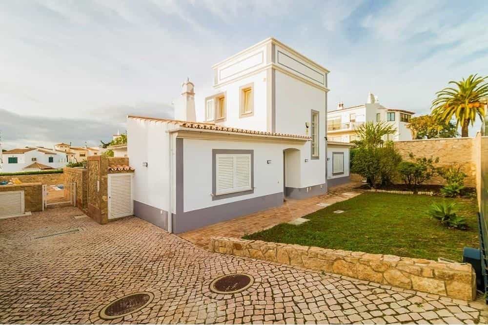 House in Guia, Faro 11626153