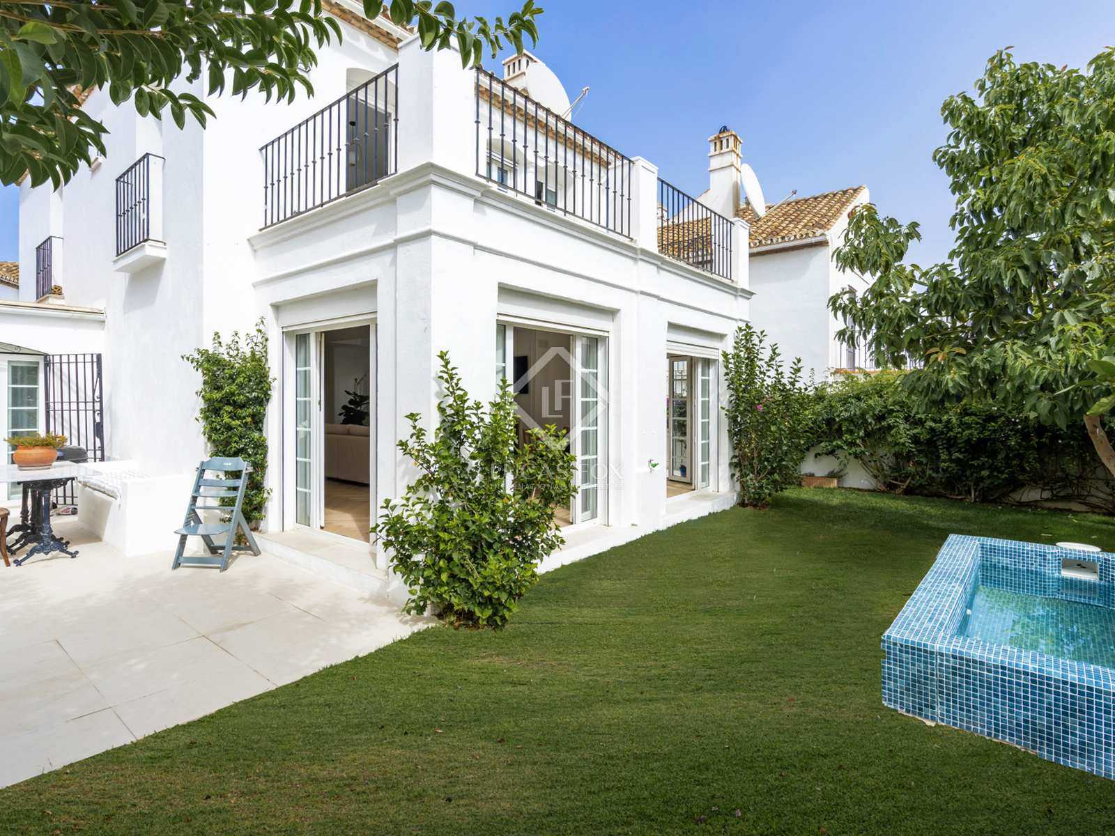 House in San Pedro de Alcantara, Andalusia 11626575