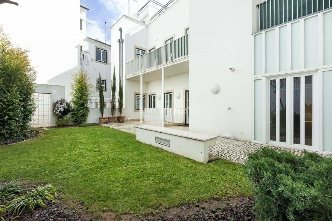 Condominium in Lisbon, Lisboa 11627099