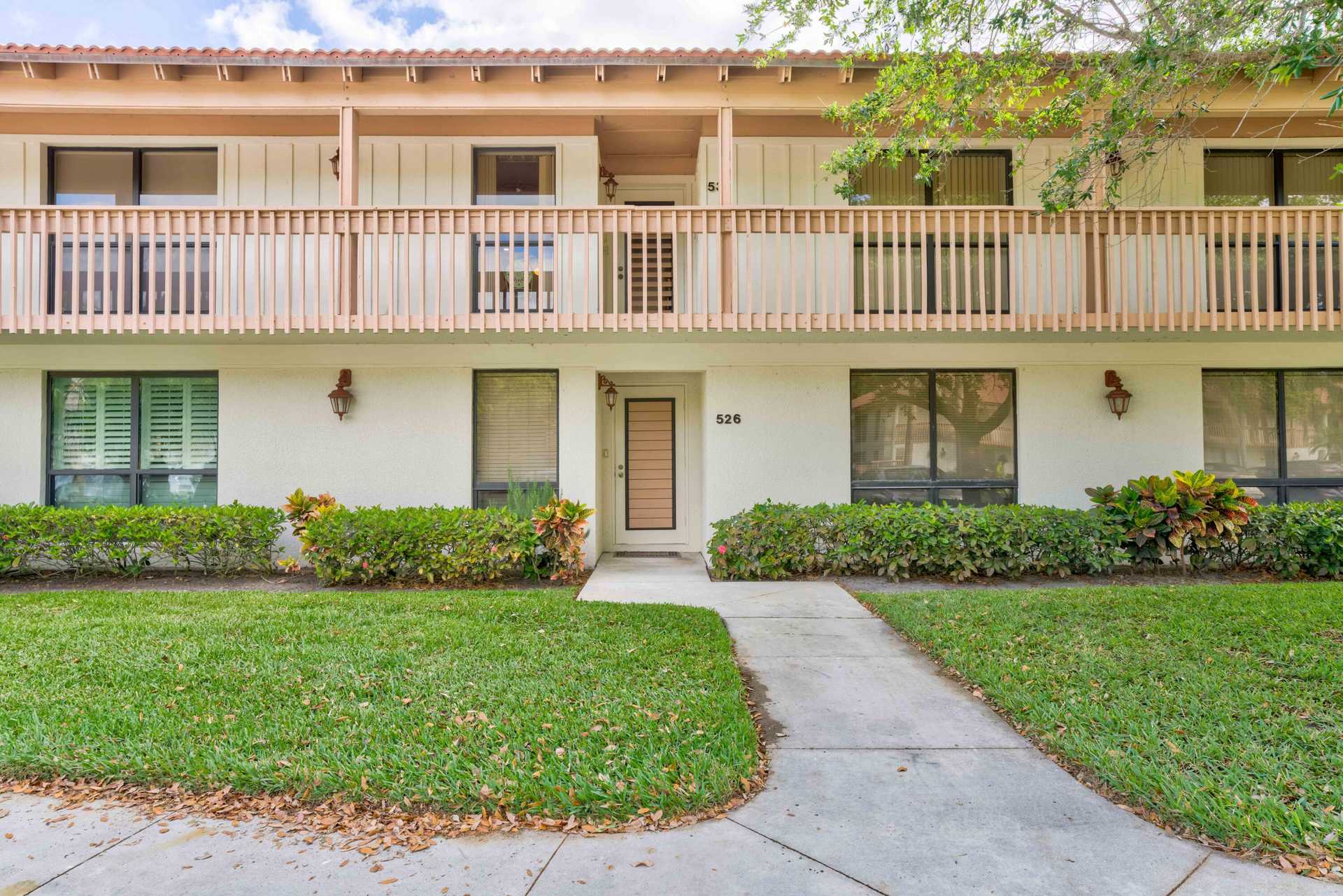 House in Palm Beach Gardens, Florida 11627159