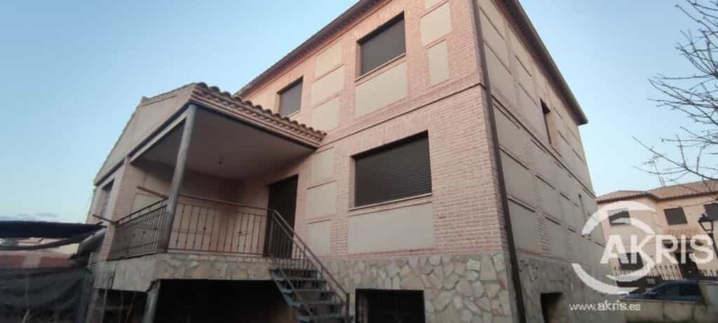 मकान में Villaluenga de la Sagra, Castilla-La Mancha 11627291