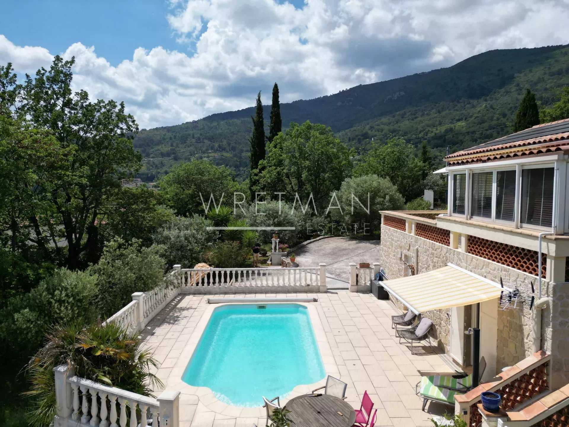 Hus i Seillans, Provence-Alpes-Cote d'Azur 11627314