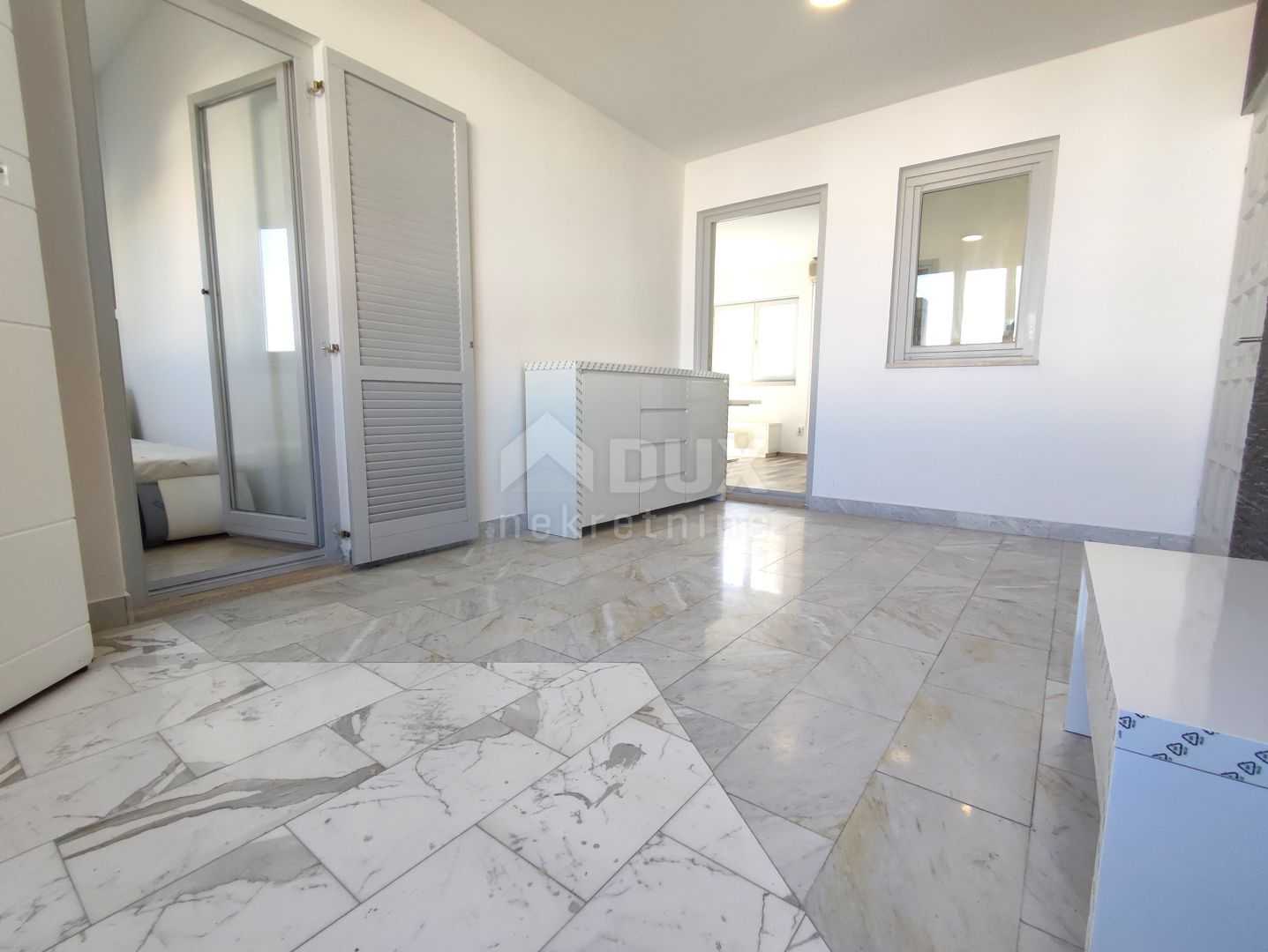 Condominium in Barbariga, Istria County 11627963