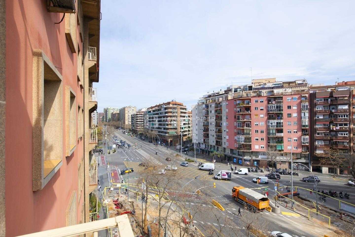 Eigentumswohnung im Barcelona, Cataluña 11627984