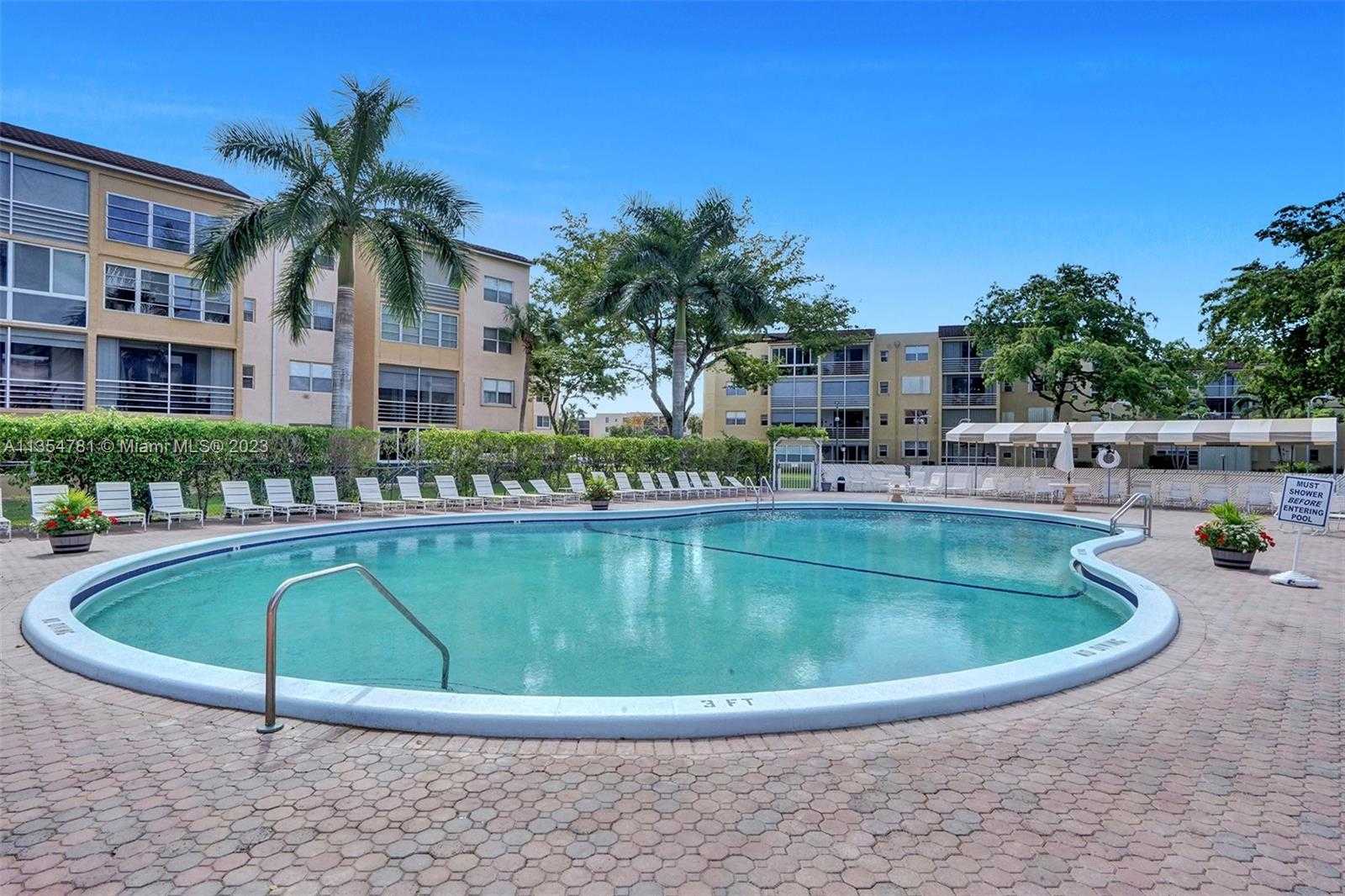 Eigentumswohnung im Lauderdale Lakes, Florida 11628466