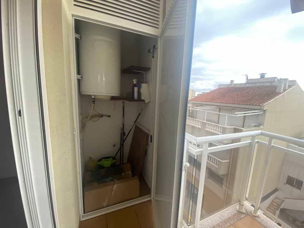 Condominium in San Carlos de la Rapita, Catalonia 11628501