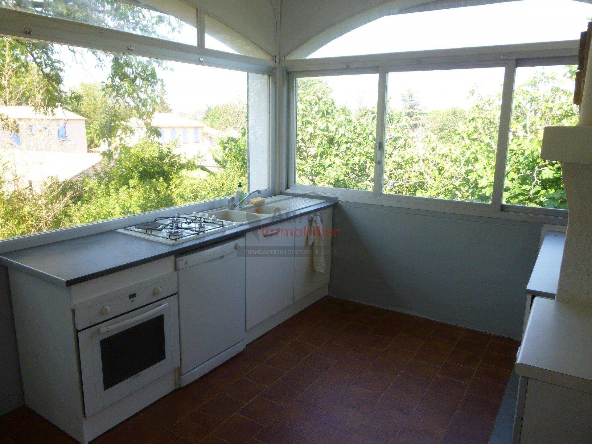 Condominium in Brignoles, Provence-Alpes-Cote d'Azur 11628546