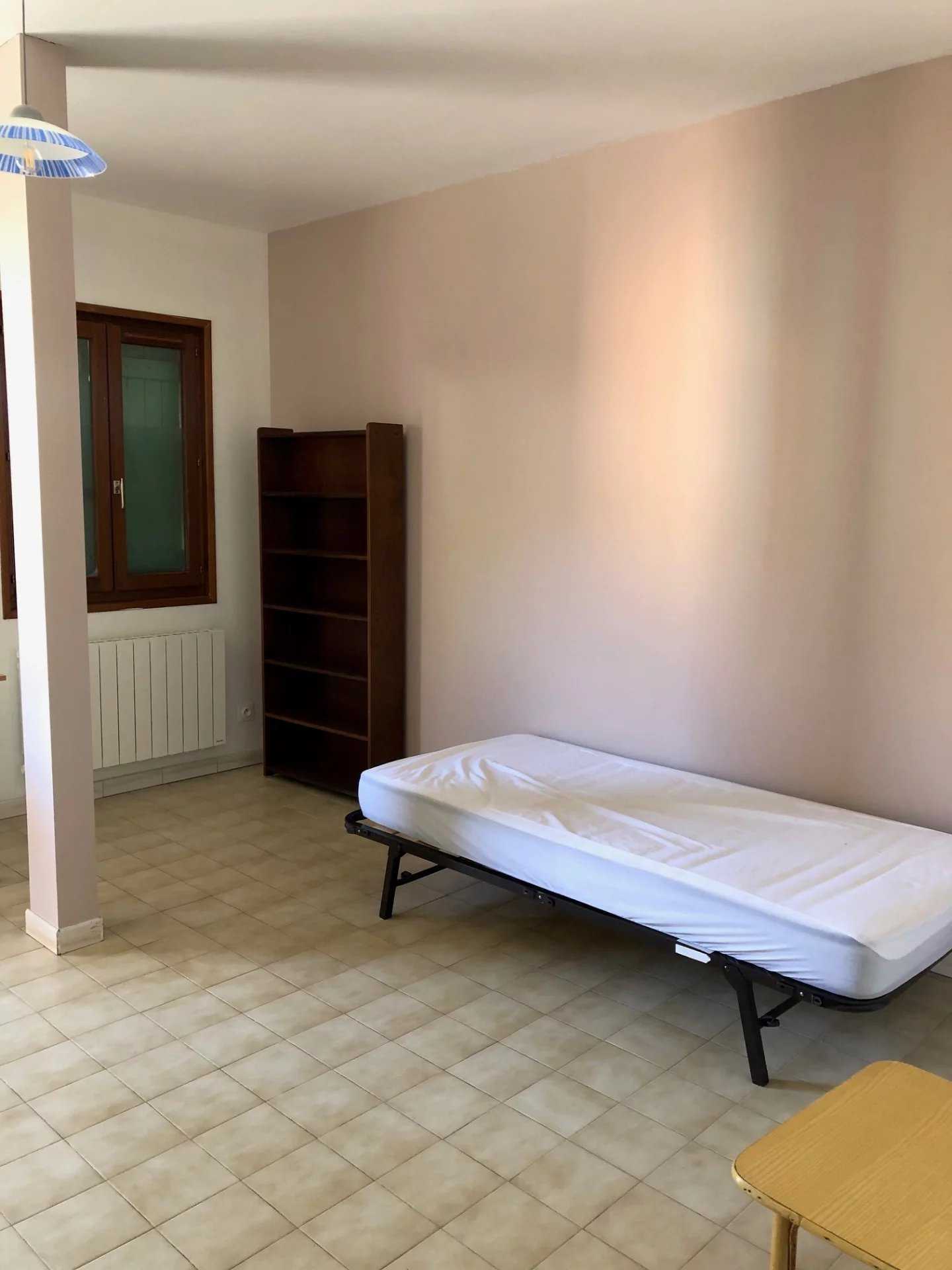 公寓 在 羅納河畔盧瓦爾省, 奧弗涅-羅納-阿爾卑斯大區 11628551